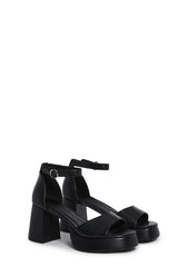 Soft Waltz Platform Sandals - Black