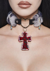 Vampy Wink Fur Cross Necklace - Gray